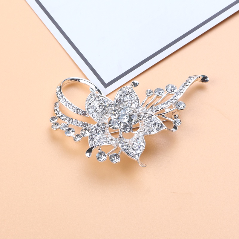 Ghim Cài Áo Hình Bướm Phối Ngọc Trai Nhân Tạo Thời Trang Cho Nữ