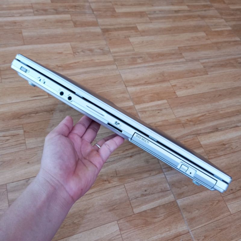 Máy tính xách tay Panasonic CF-B11 CF-B10 | BigBuy360 - bigbuy360.vn