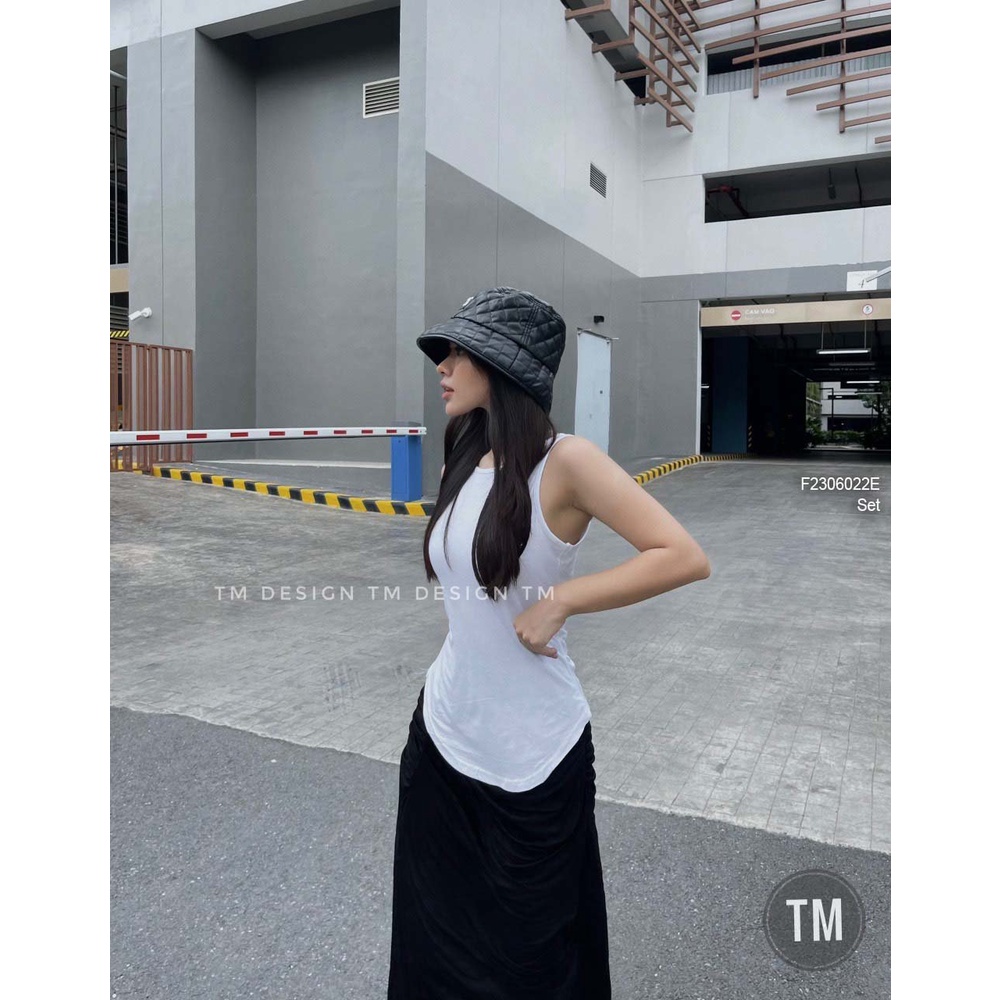 Set áo thun trắng ba lỗ+ chân váy nhún dáng dài!
