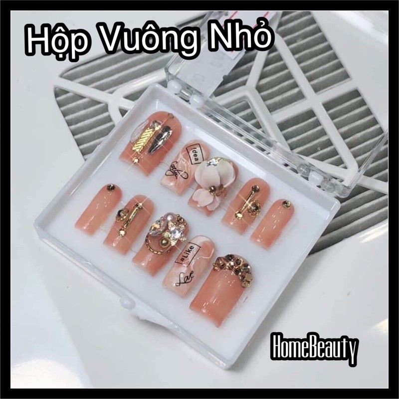 Hộp Nhựa Vuông Nhỏ