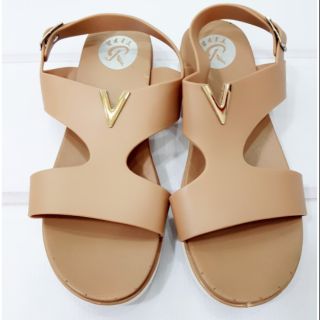 Sandal nhựa đi mưa nữ