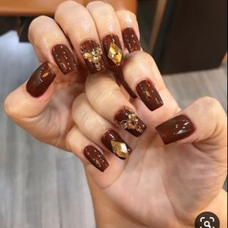 Bộ 24 móng tay giả kèm keo