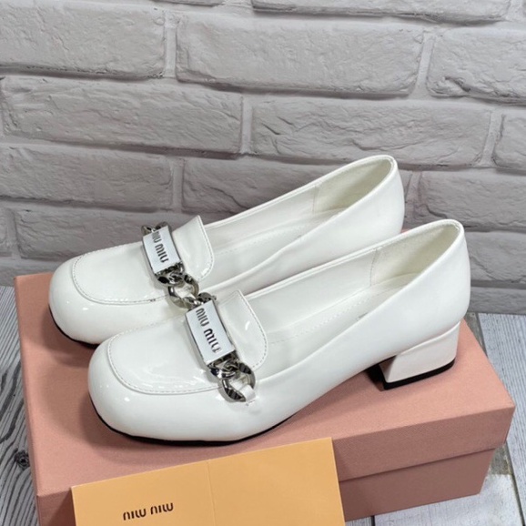 R2ID MiuMiu 2021 new French Mary Jane shoes square toe all-match chain shallow mouth loafers Miu Miu2021