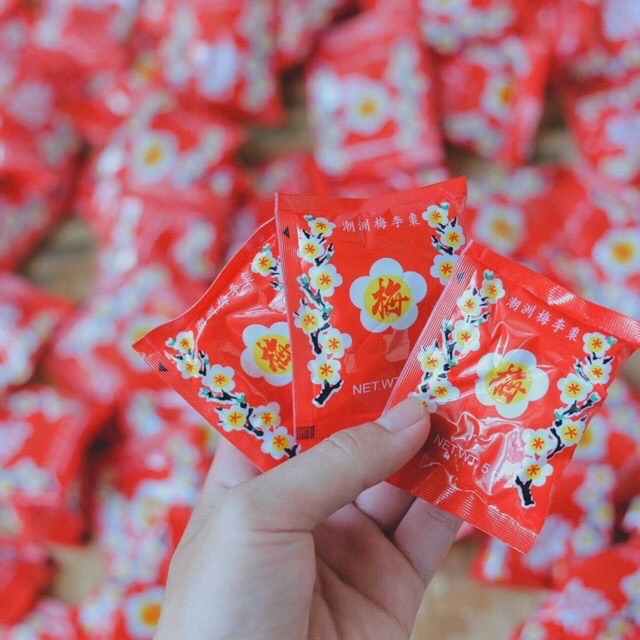 4 gói Xí muội tuổi thơ ngon