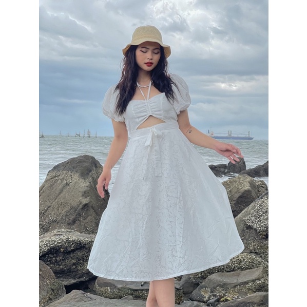 Váy maxi nữ đi biển hở lưng BIGSIZE_GIARE Đầm trắng dáng dài tay bồng bigsize VANESSA