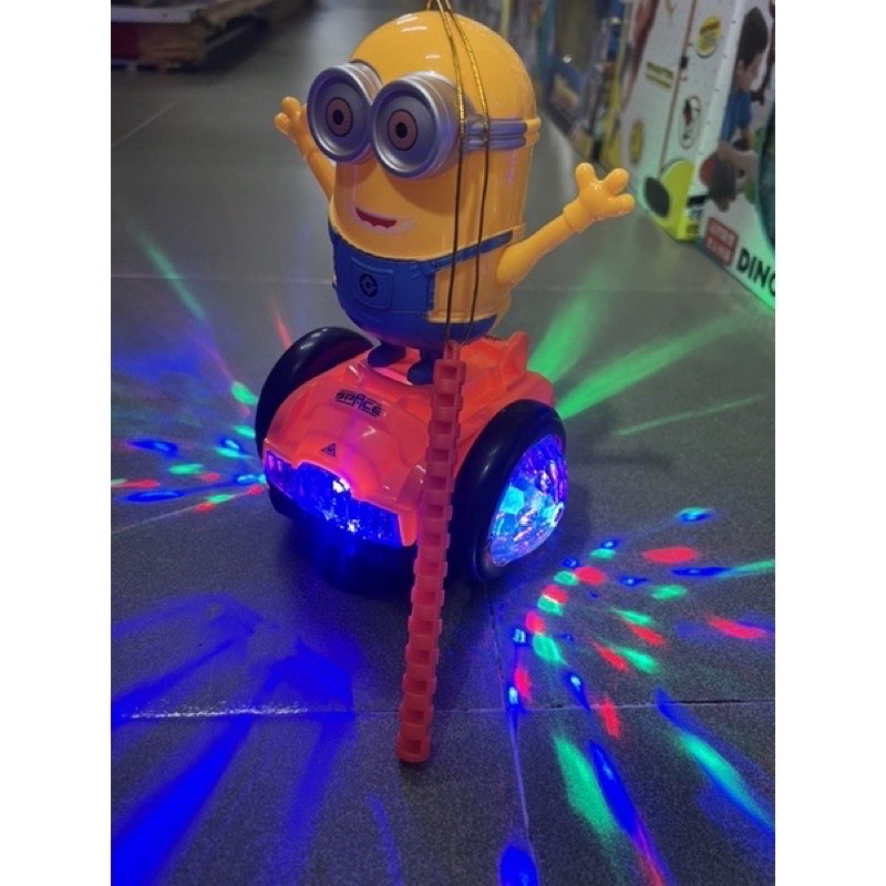 Lồng đèn trung thu Minion bánh xe chạy pin có đèn và nhạc ( tặng kèm pin)