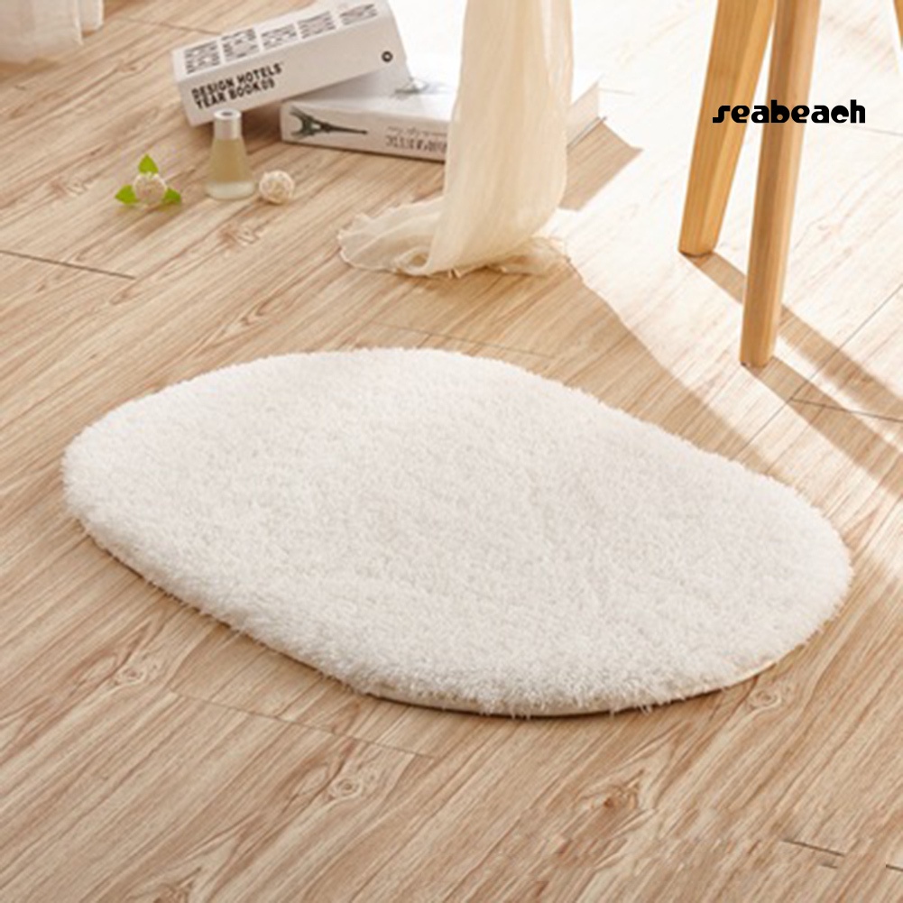 Thảm lông lót sàn hình oval thấm hút nước chống trượt tiện dụng cho phòng khách