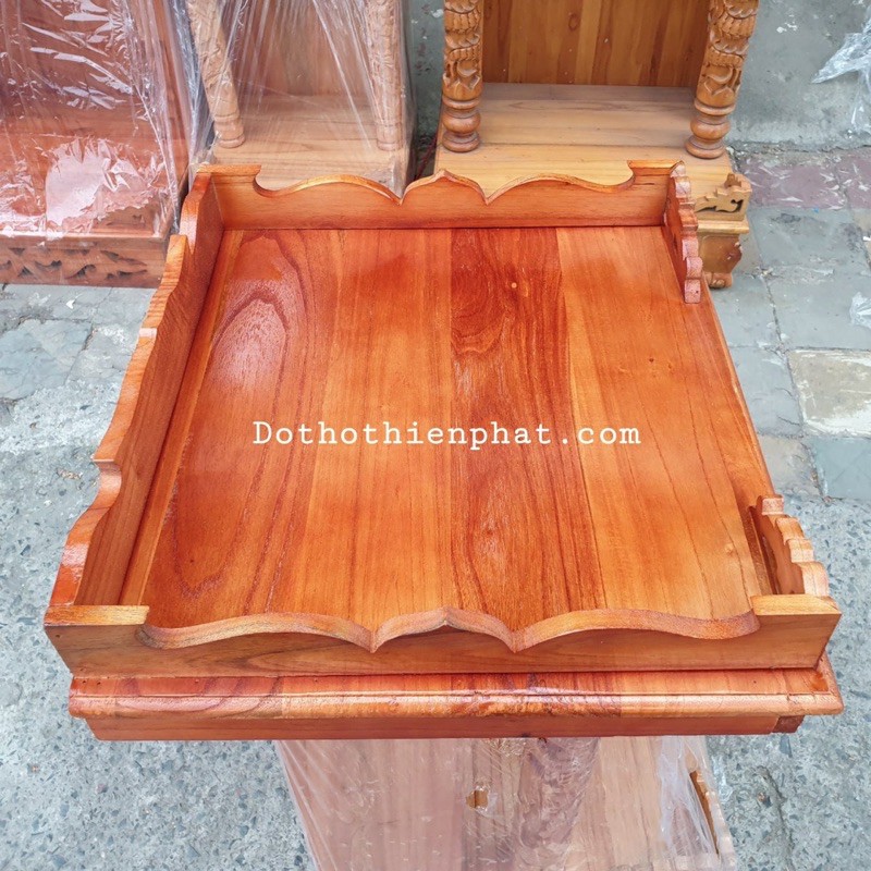 Bàn thờ treo tường gỗ xoan ngang 70 cm gồm 1 bộ ke đế