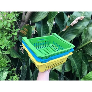 Khay nhựa, rổ cài tủ lạnh tiện ích thông minh