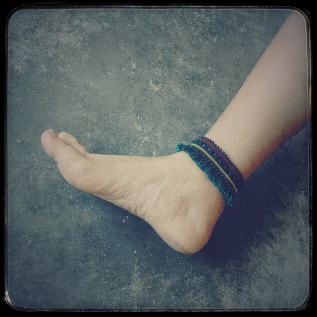 Vòng chân thổ cẩm | BigBuy360 - bigbuy360.vn