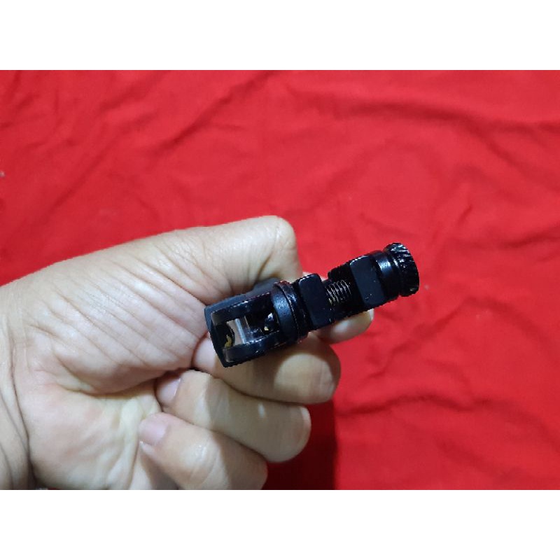 khóa cốt yên xe đạp