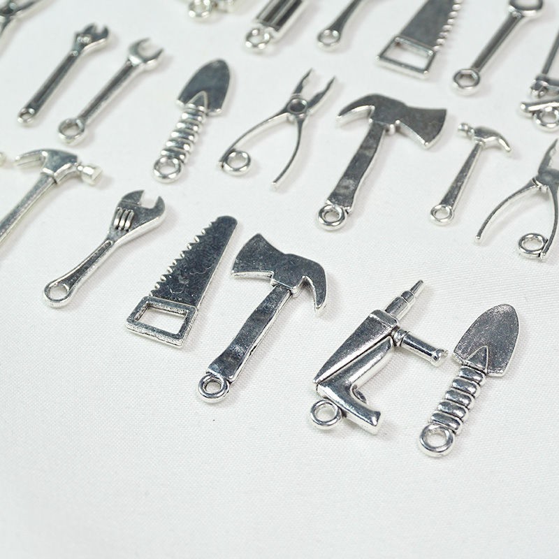 Spot sale 15-piece set of hammer scissors mini tool accessories diy crystal drop mobile phone case jewelry pendant