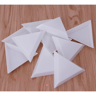 khay tam giác đựng đá nail