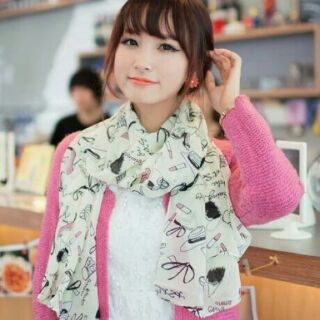 Khăn choàng voan mỏng dài hoa văn bông