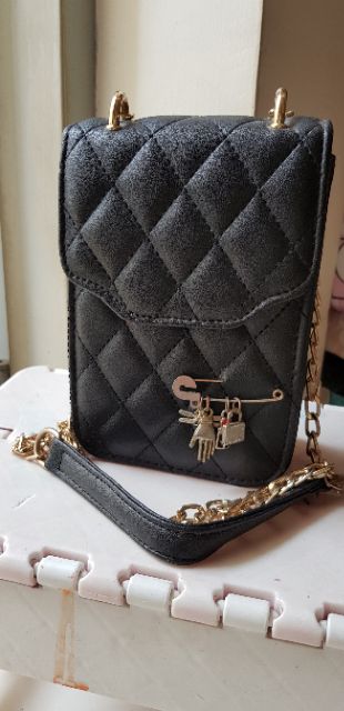 Thanh lí giỏ xách