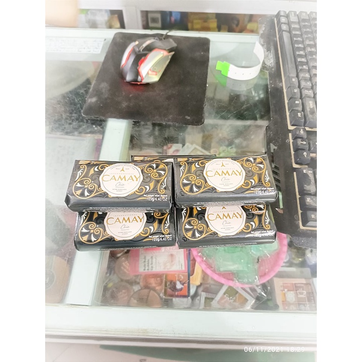 Xà bông tắm Camay Chic Classic 125g