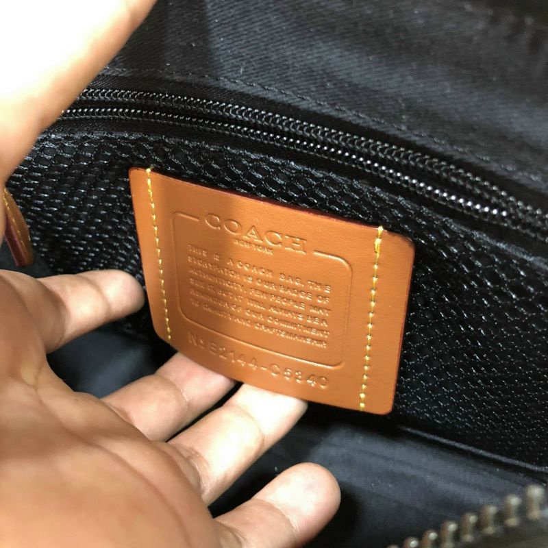 Túi C0ach Charter mẫu unisex cực sang