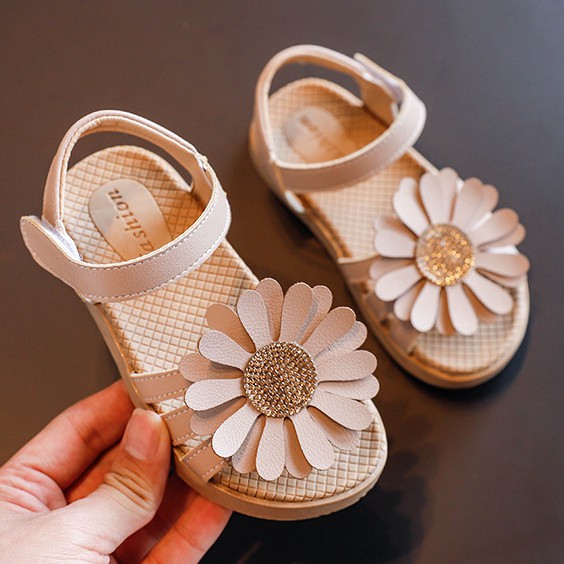 sandal bé gái size 21-36 hoa cúc mềm xinh