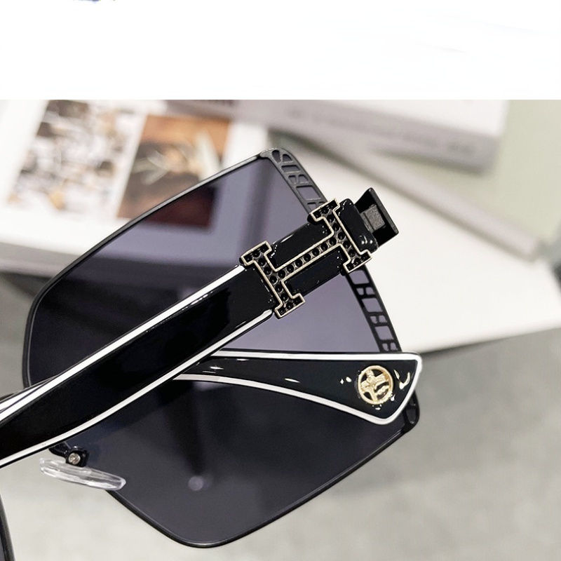 (KIQI-FASHION) COD Kính Mát Vuông Chống Tia Cực Tím UV400 Thời Trang Chất Lượng Cao