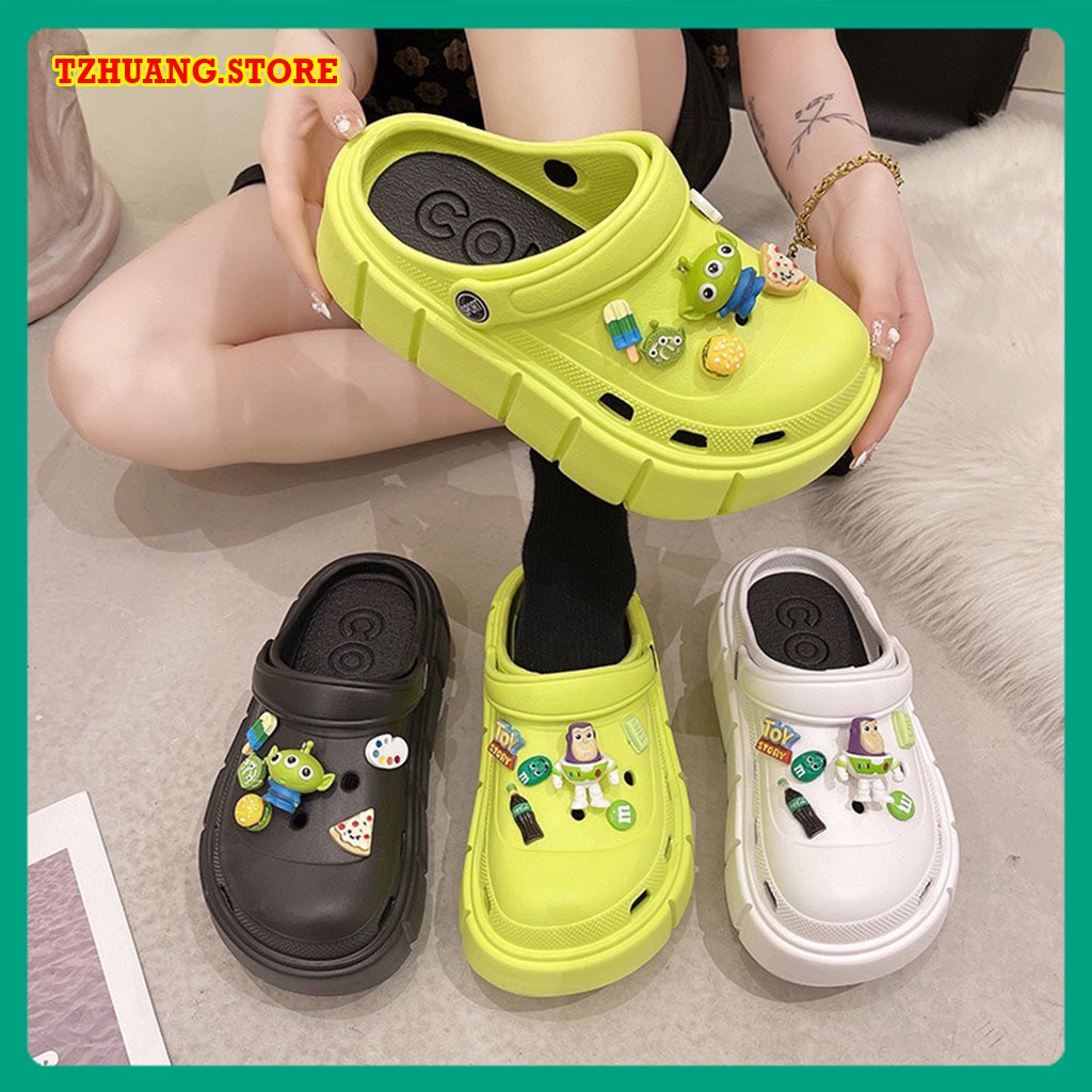 Dép bánh mì Cross ToyStory đế cao 6cm , dép sục đế siêu nhẹ êm đủ màu kèm Sticker siêu hot hit 2022