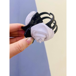 Kẹp càng cua 5 răng hoa hồng lụa ruy băng
