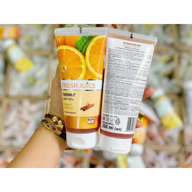 Tẩy da chết body Fresh Juice Cam và quế sáng da ngừa mụn