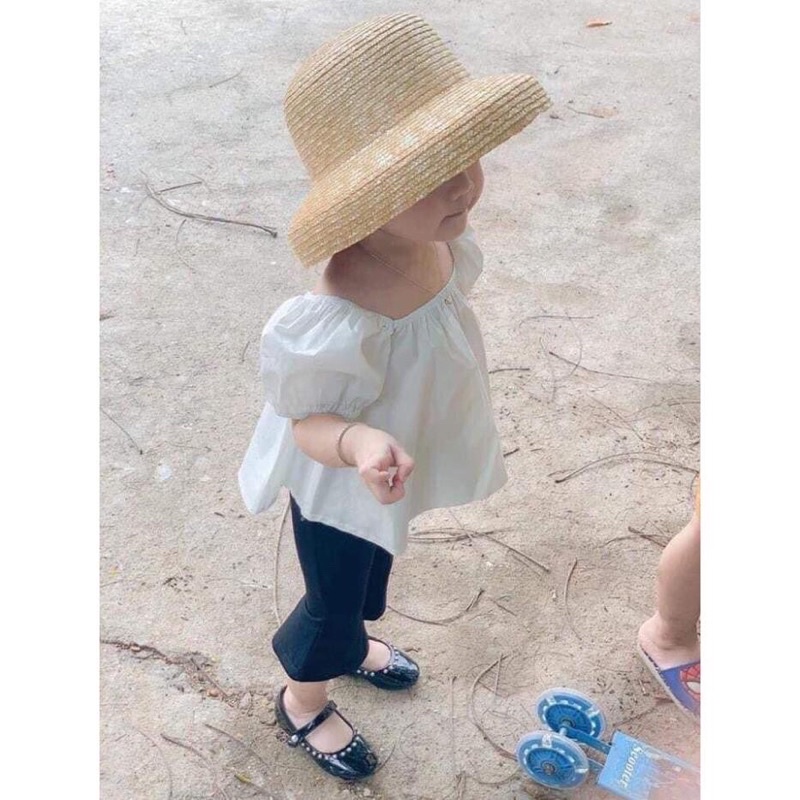 set áo trắng trễ vai quần ống loe cho bé