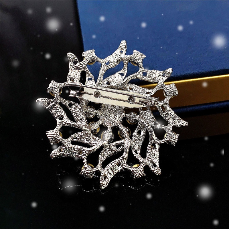 Cài Áo Hình Bông Tuyết Đính Đá Phong Cách Retro ghim bấm giấy súng bắn ghim go