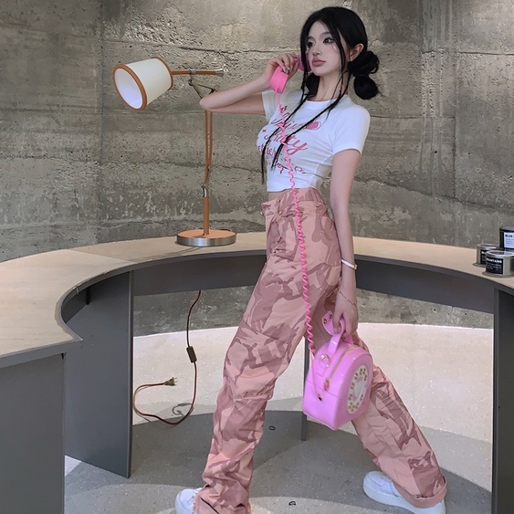 Set Áo Thun Ngắn Tay + Quần Jeans Ngắn Họa Tiết Rằn Ri Thời Trang Nữ