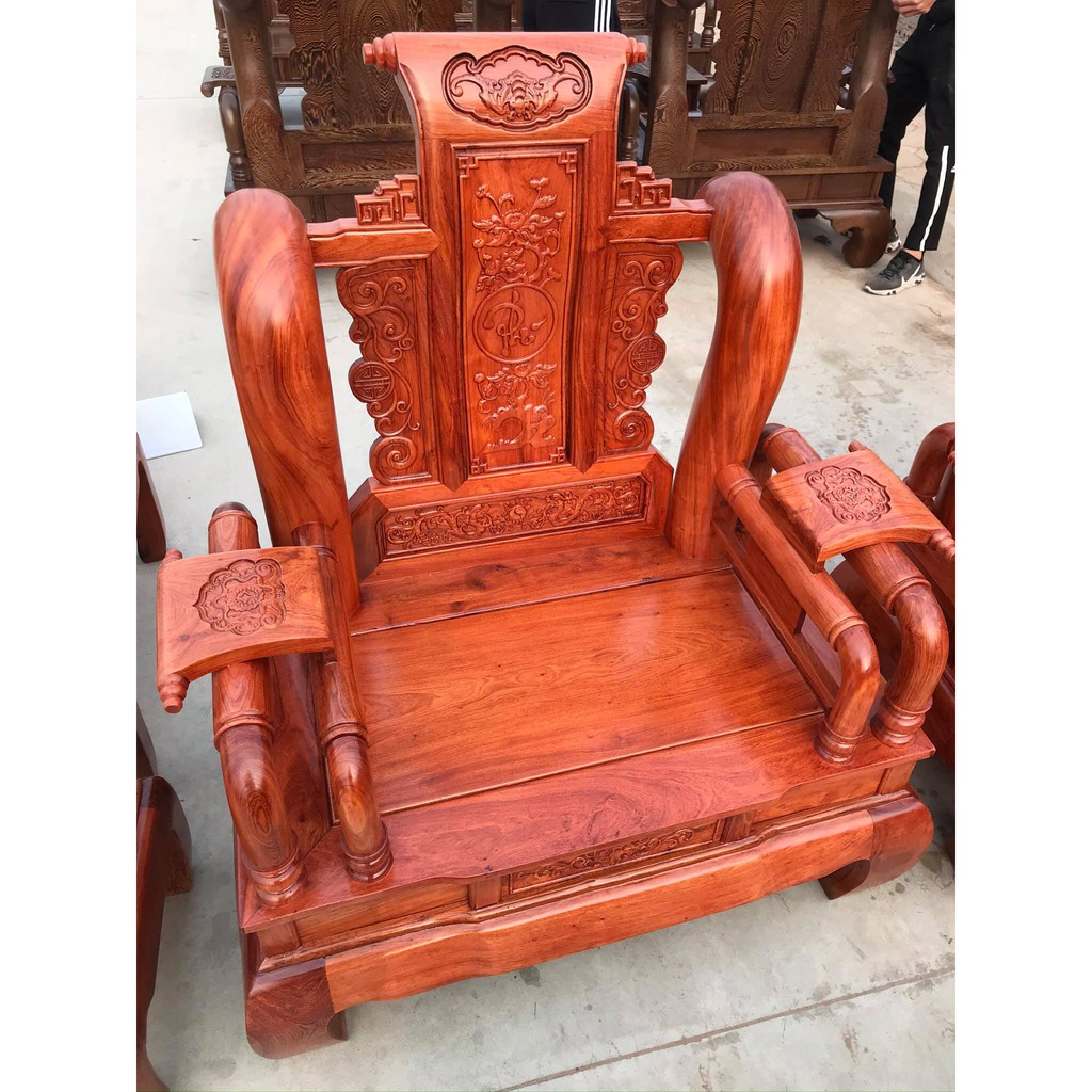 Bộ bàn ghế tần thủy hoàng gỗ hương đá tay 12 hàng cột liên yếm liền