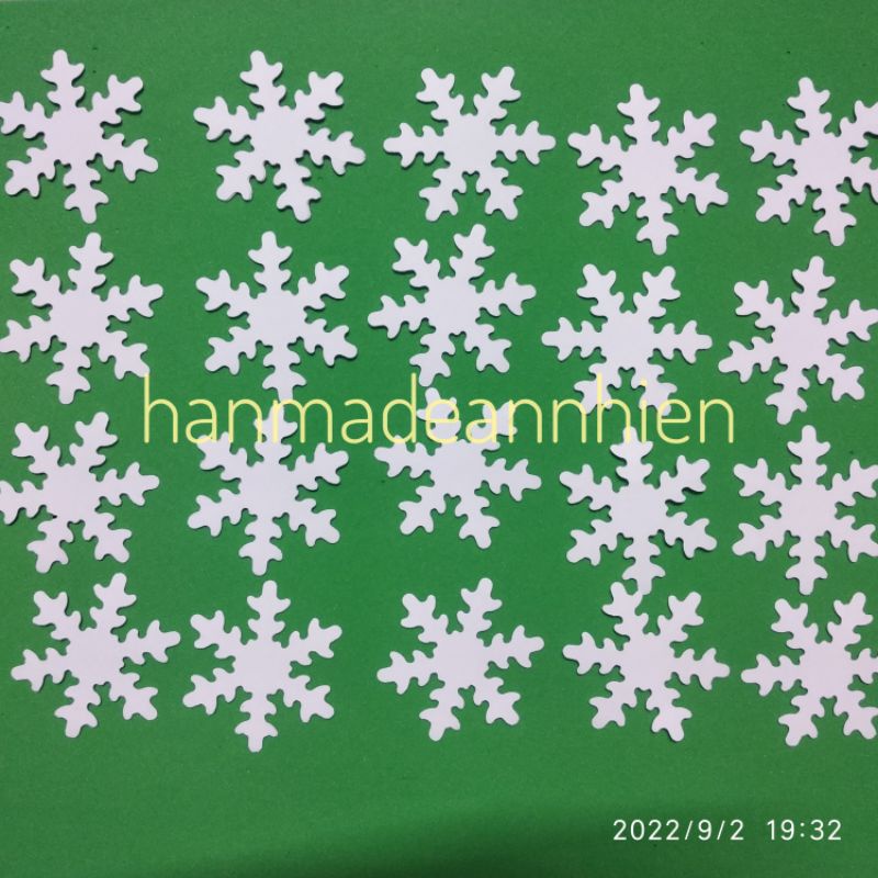 8 - 35 BÔNG TUYẾT 7.5CM, 3.7CM, bằng giấy MÀU - hình trang trí mầm non, lớp học, thiệp, phong thư