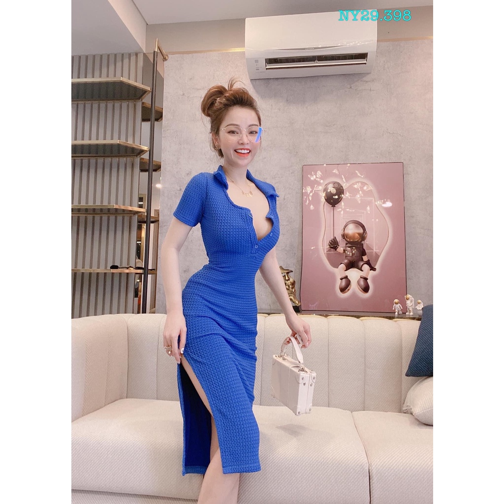 Đầm body tay ngắn cổ bẻ xẻ ngực sâu phối tà xẻ cực kì xinh