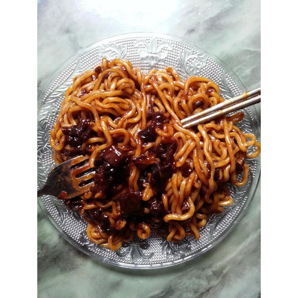 Sốt tương đen nấu mỳ jajangmyeon Hàn Quốc 250g