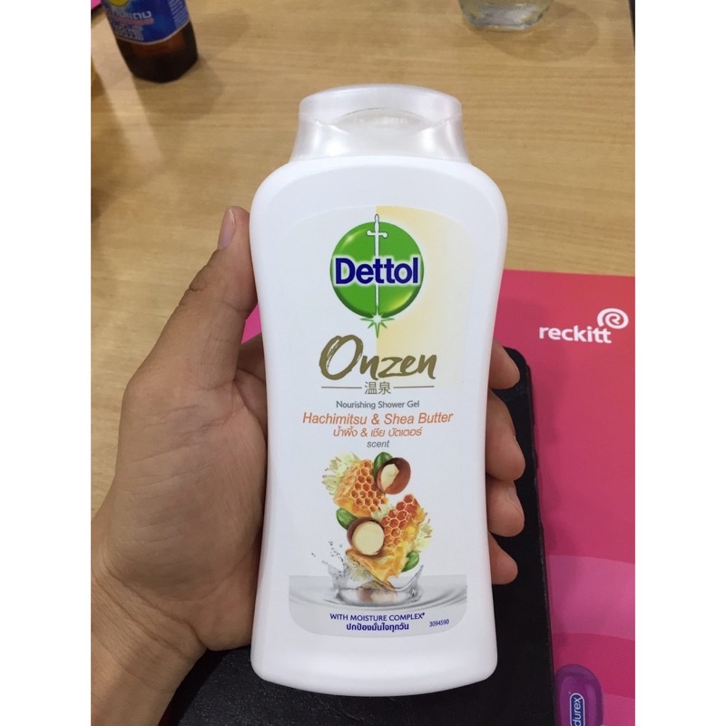 Sữa tắm DETTOL kháng khuẩn