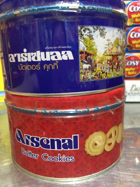 Bánh quy bơ Arsenal hộp thiếc 210g