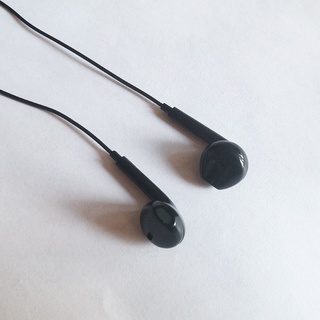 Wired in-ear earphone， high-quality earbuds