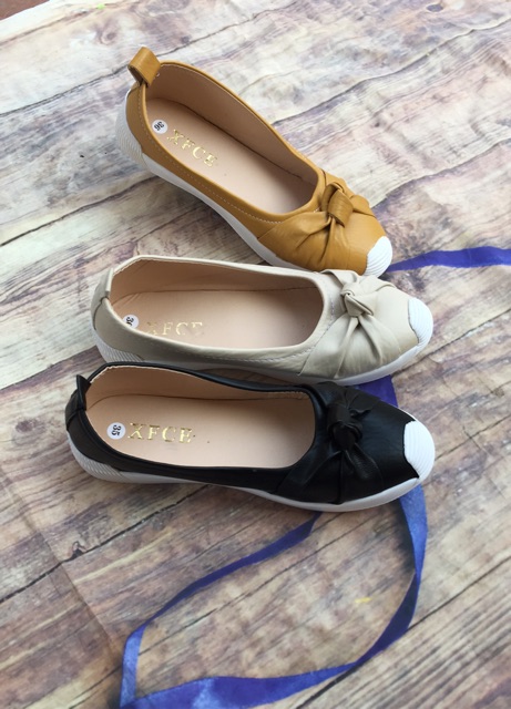 Giầy đế bệt búp bê shop có vàng đen kem