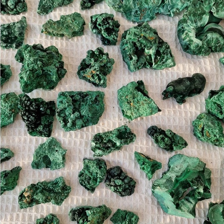 Đá thô thanh tẩy Malachite (Đá Khổng Tước) tự nhiên, đá thach anh dùng trong Tarot, Reiki, đá phong thủy