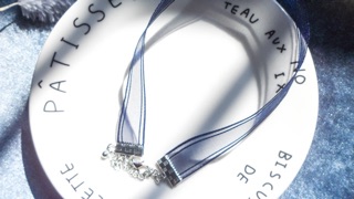 Dây choker xanh siêu xinh