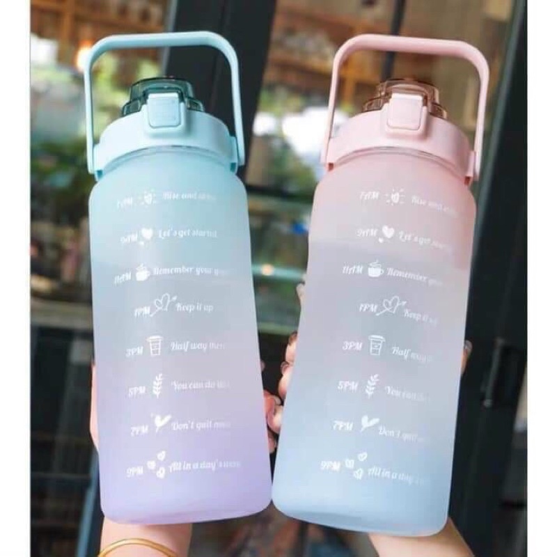 Bình Nước Nhựa 2L Có Vạch Chia Và Báo Giờ Uống Nước