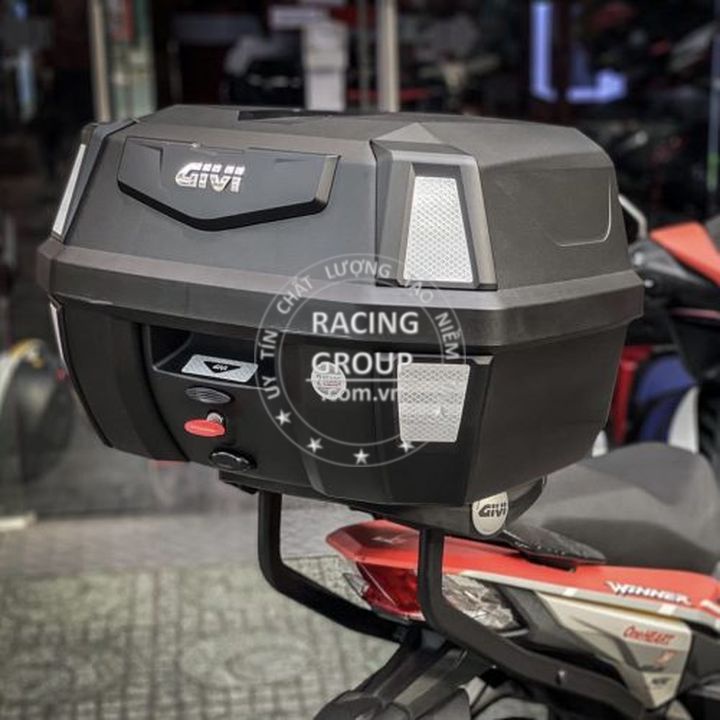 Thùng sau givi B42N-ADV 42 Lit  có tựa lưng, chống sốc, phản quang hàng chính hãng bảo hành 2 năm