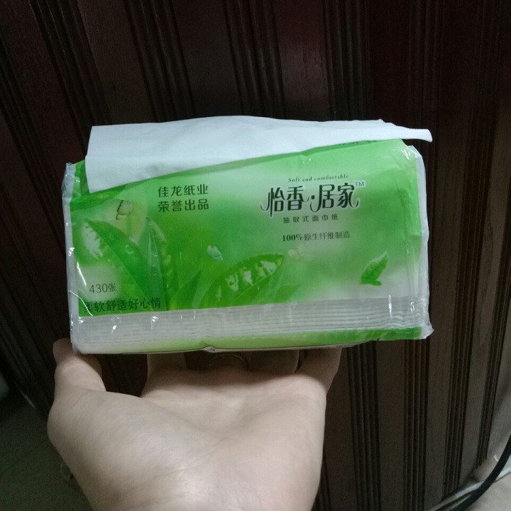 GIẤY RÚT TRÀ XANH HÀNG NỘI ĐỊA TRUNG 1 BỊCH GỒM 8 GÓI NHỎ CÓ 430 TỜ