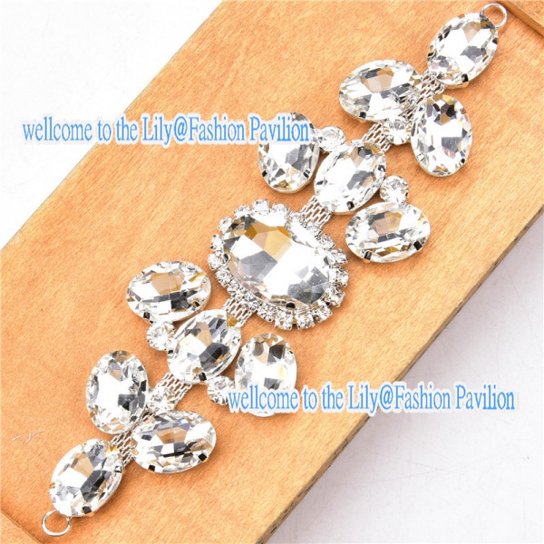 1681019 Phụ Kiện Trang Sức Hình Hoa Đính Đá Sang Trọng