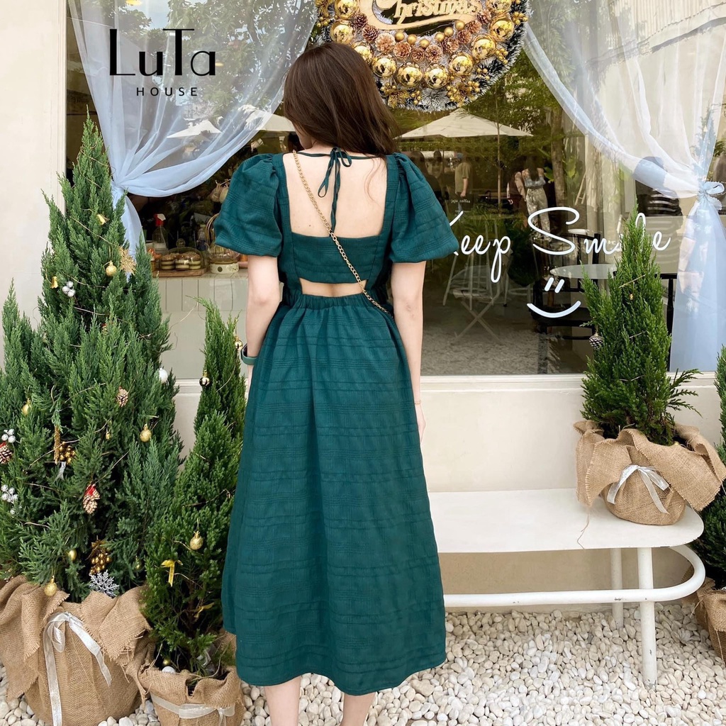 BÁN SỈ VÁY XANH HỞ LƯNG CỔ VUÔNG
