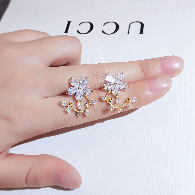 [Jiudolan] Bông Tai Hình Cánh Hoa Vàng Đính Đá Zircon Sáng Bóng Thời Trang Hàn Quốc Dành Cho Bạn Nữ