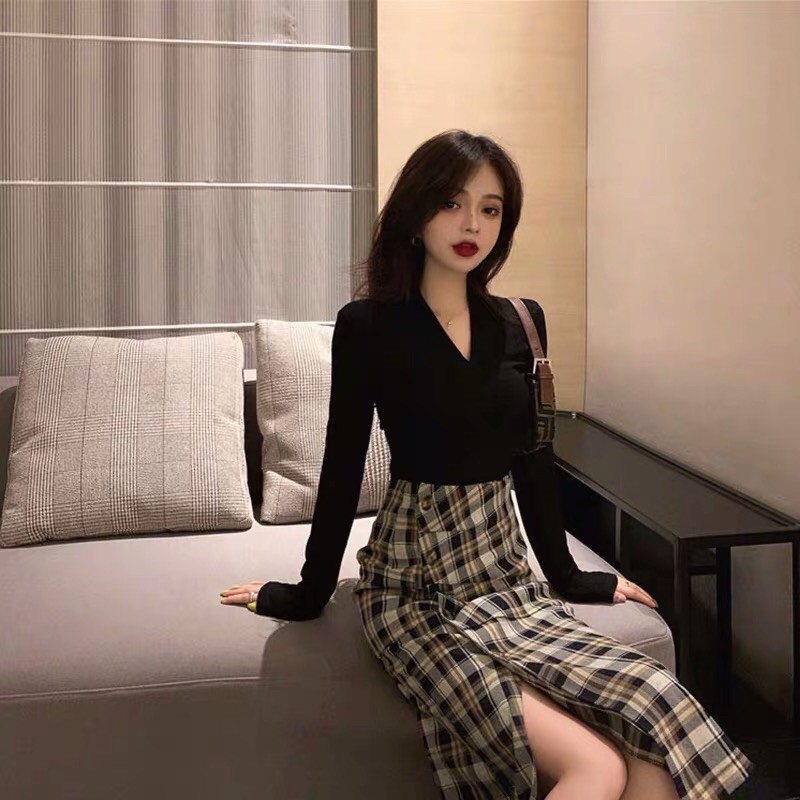 [Ảnh Thật] Set chân váy caro + Áo thun tay dài cực hot | BigBuy360 - bigbuy360.vn