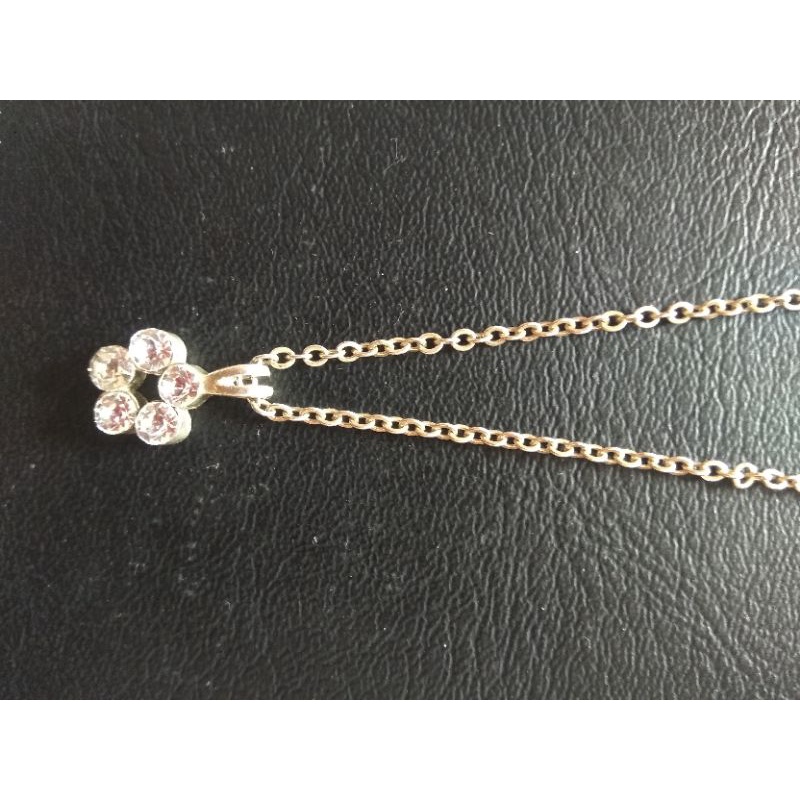 Vòng cổ mặt 5 viên đá cz khoá bạc