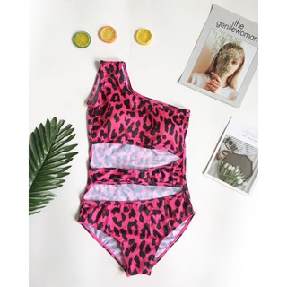 Bikini lệch vai beo hồng