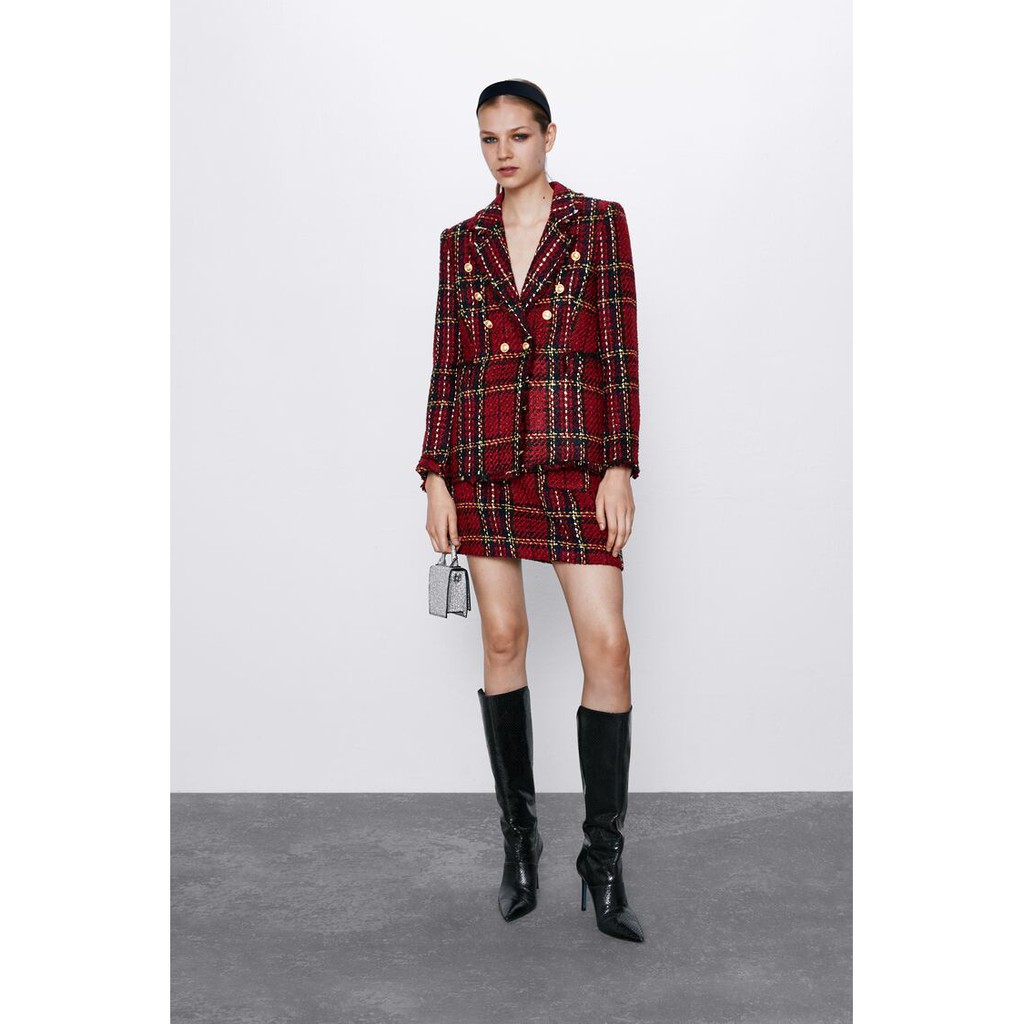 BỘ ÁO BLAZER VÀ CHÂN VÁY ZRA NỮ MÀU ĐỎ KẺ CARO | BigBuy360 - bigbuy360.vn