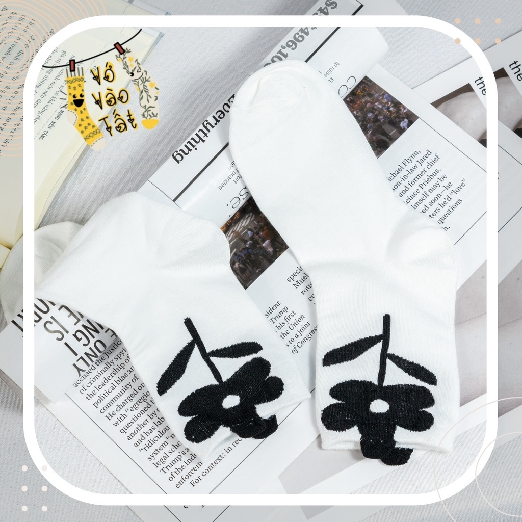 TẤT VỚ CỔ CAO NỮ HỌA TIẾT HOA TRẮNG ĐEN CỔ ĐIỂN